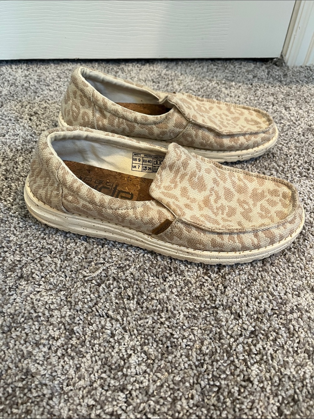 Hey Dude Women's Slip-On Loafers in Beige Leopard Print - Picture 5 of 9